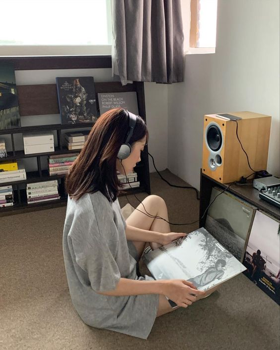 结束一天的工组后就可以写一下总结啦～像是自己有没有好好完成所有的事项，对自己今天的工作量和效率等的看法。最重要的是记录一下自己的小确幸，有数据指出每天记录三件好事可以让幸福指数上升哦～