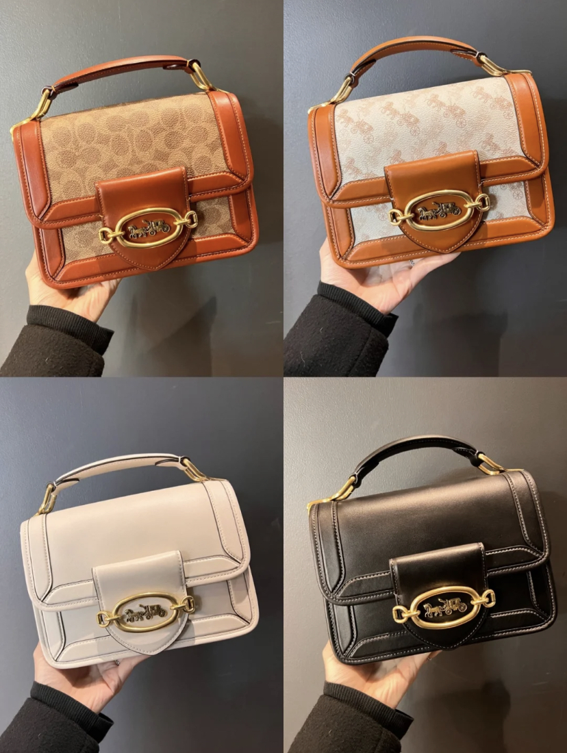 同时还有多种不同色号可选择,经典的黑白色适合日常上班使用。最经典的金属马车logo显得非常有高级感,轻便的皮质背起来也不会感到过重。