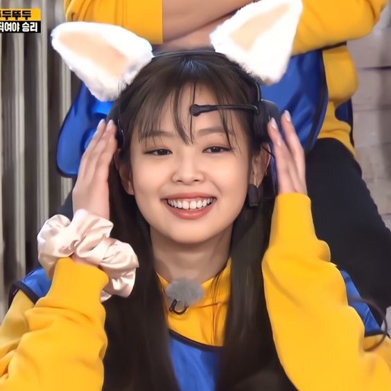 平常酷酷的Jennie在综艺节目中不仅亲和力十足,还看起来非常活泼可爱!这种反转魅力让谁能不心动呢~