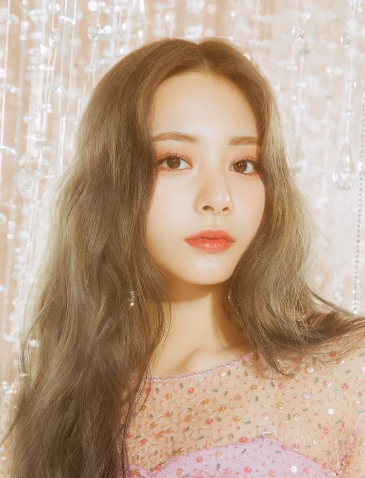 粉丝们知道后都笑言「女神不小心客串了吗」~