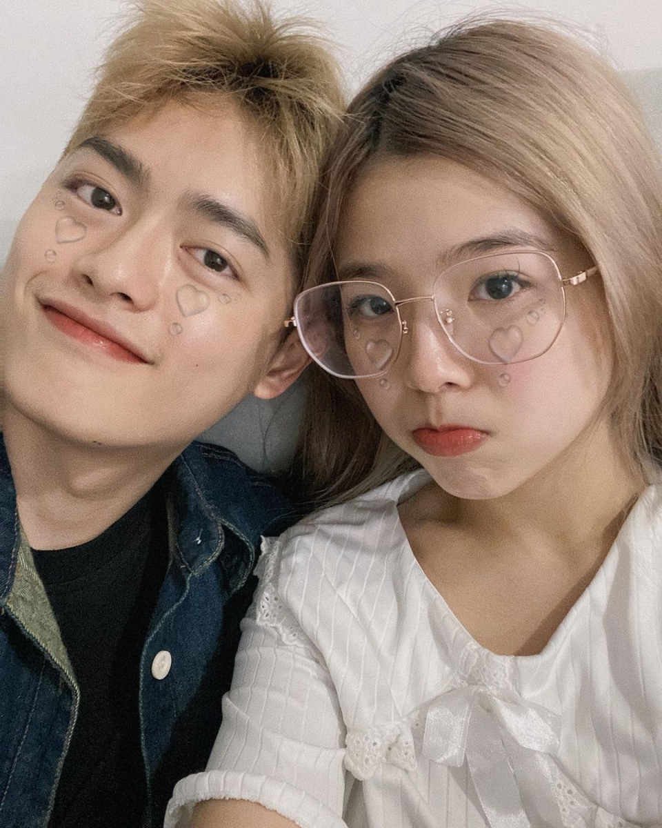 昨日，Mizzie 也在社交平台上公布了和男友确诊的消息