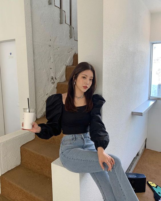 LAURIER Fresh Protect 透过日本最现代独特改革技术,让卫生巾的表层能够更快速的吸收。同时还能够有效瞬间吸收流量并降低反渗效果,大大减少了经血渗漏的问题,使用起来更加干爽无负担!