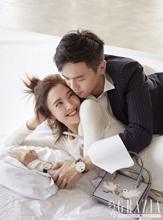 不仅如此,唐艺昕也在节目中提起当初有一段时间在忙着拍戏,她和老公以及很久都没有见过面了。