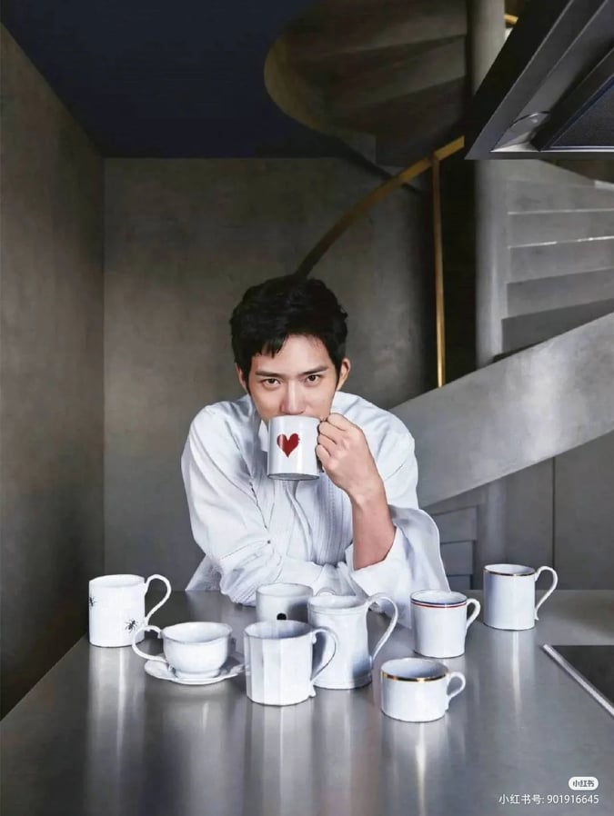 而井柏然就曾在《Elle Decoration家居廊》杂志曝光他的家!