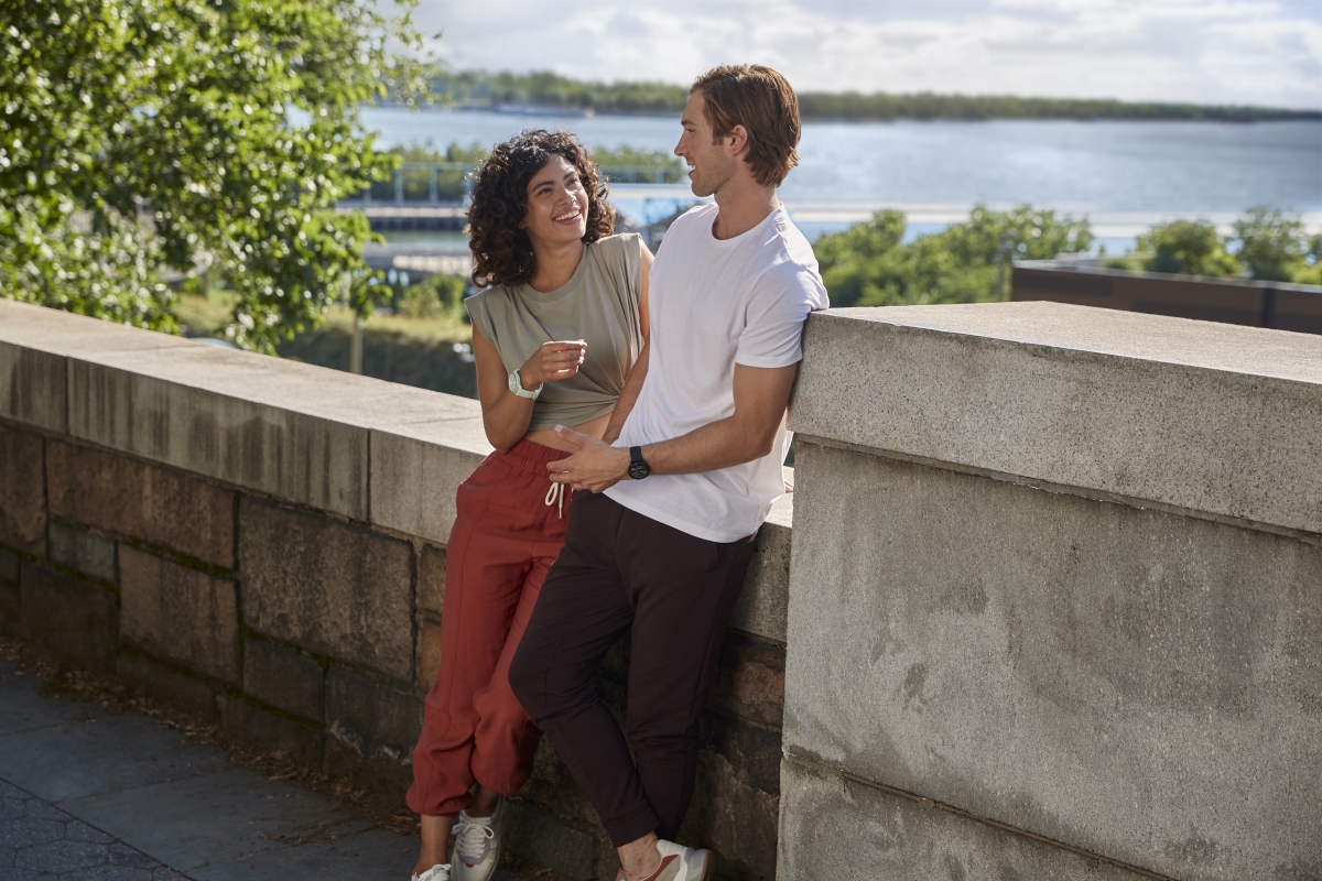 展现表款年轻活力的气质,不管男、女戴上都合适