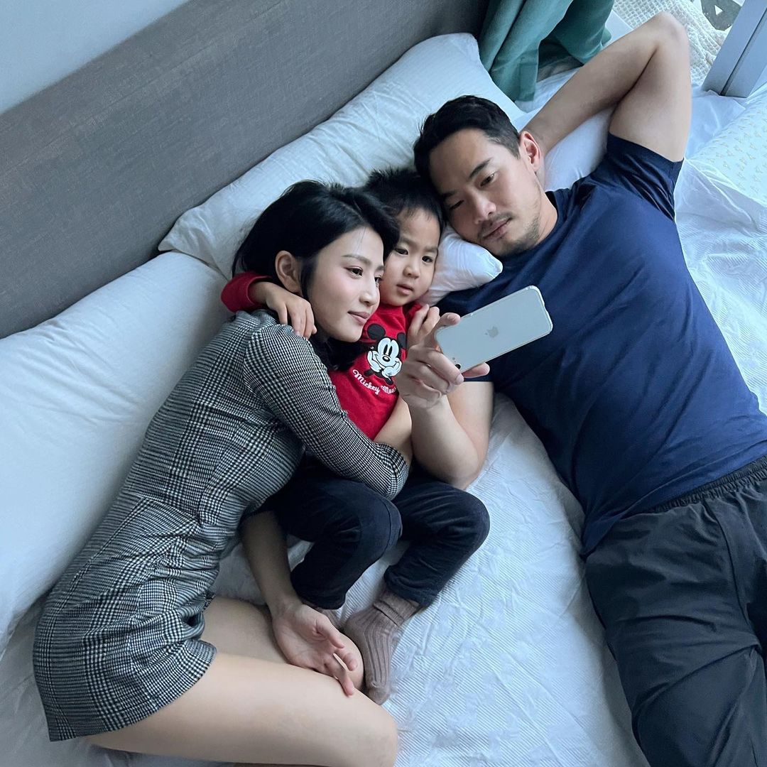 「这是我真心给你的建议来的,我现在为了你的身心健康着想,Bye 希望不要再让我见到你Follow我」。