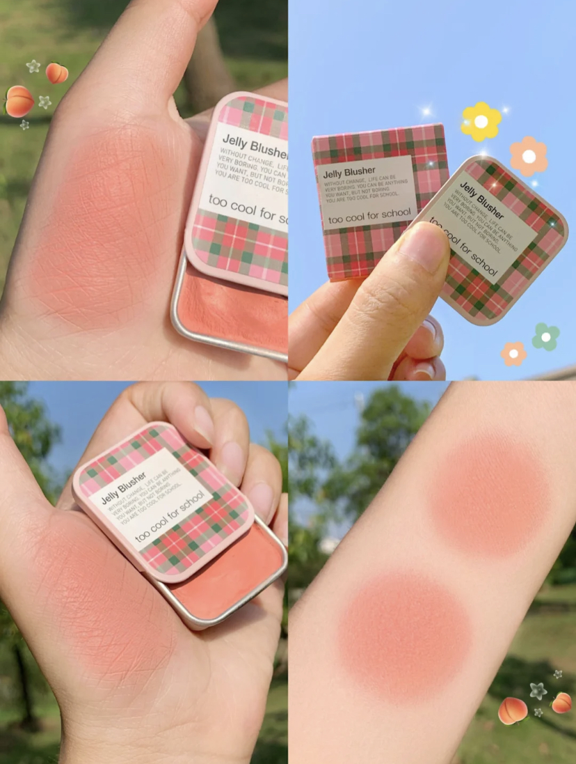 软糯糯的果冻腮红可以打造自然的妆感，就像是肌肤里透出红润气色的感觉！