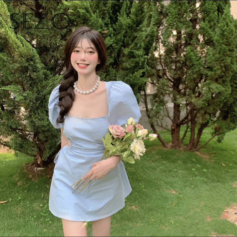 走甜辣风女孩必备的小短裙,这款设计真的特别显身材!