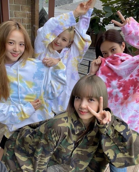 BLACKPINK家的粉丝们终于等到了!已经1年多没有完整体回归出新歌的BLACKPINK,终于要在今年回归出新专辑啦~相信有很多BLINK认为有是假消息,但是成员Jennie亲自证实消息了哦!