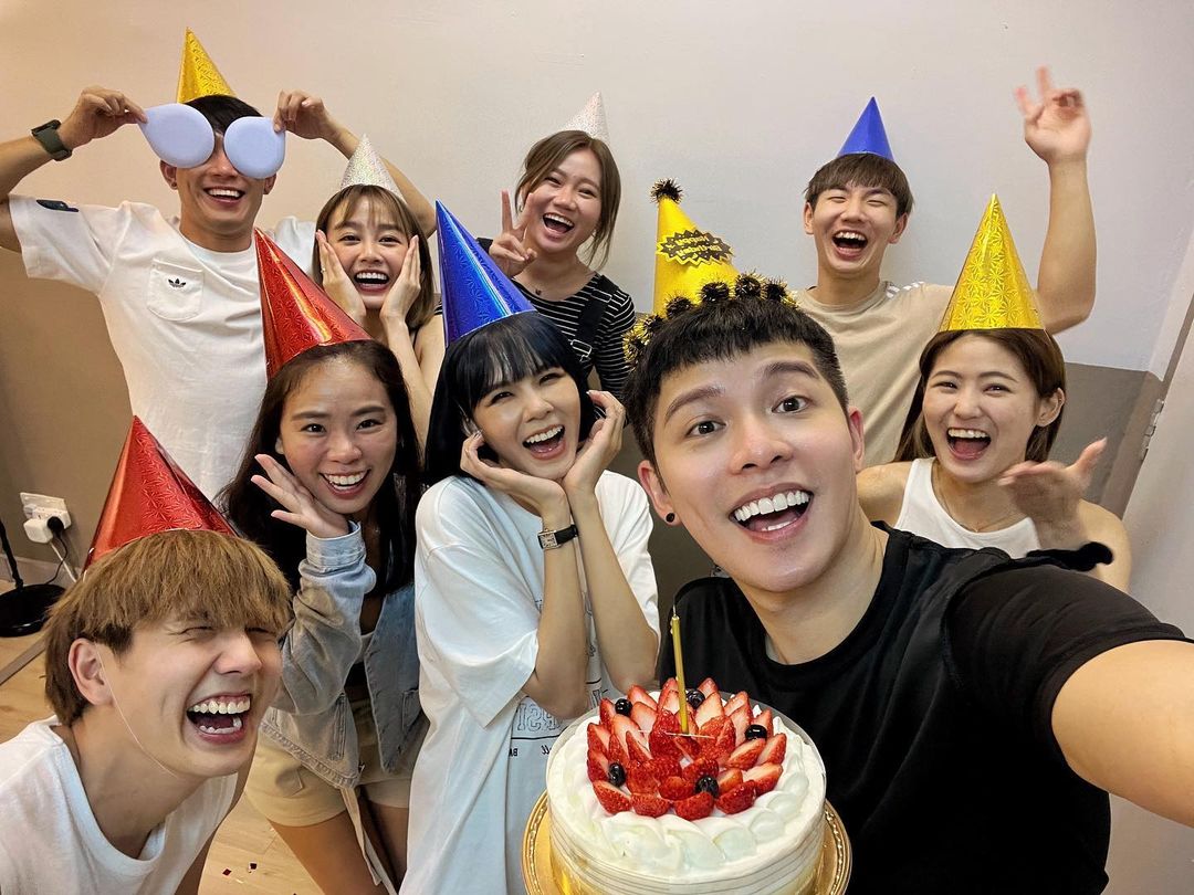 舒森也发文祝福“我们家的老大”生日快乐~