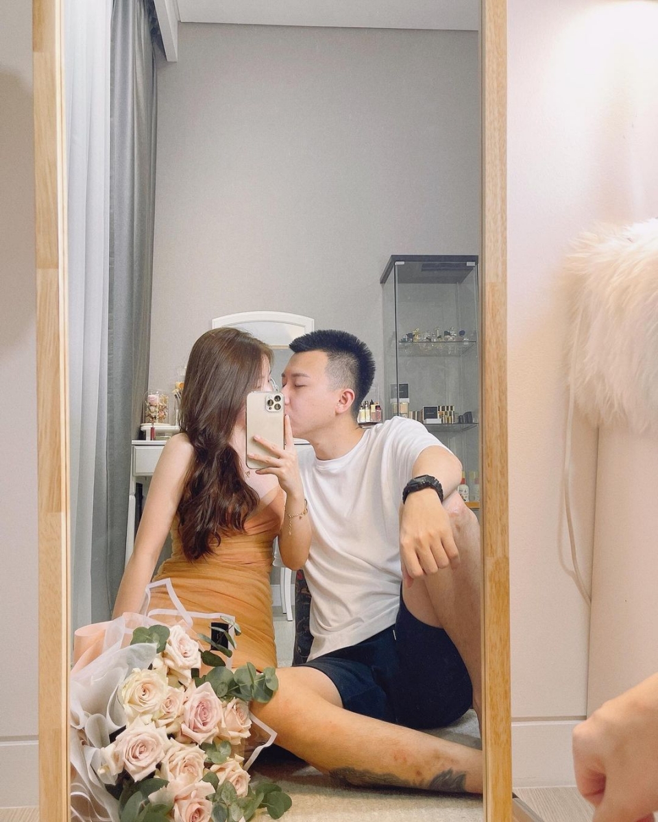 Charles也解释道,他身体状况严重性不大,但还是会感觉很痛站不起来,原本医生是预计要一个半月的时间才能回复。