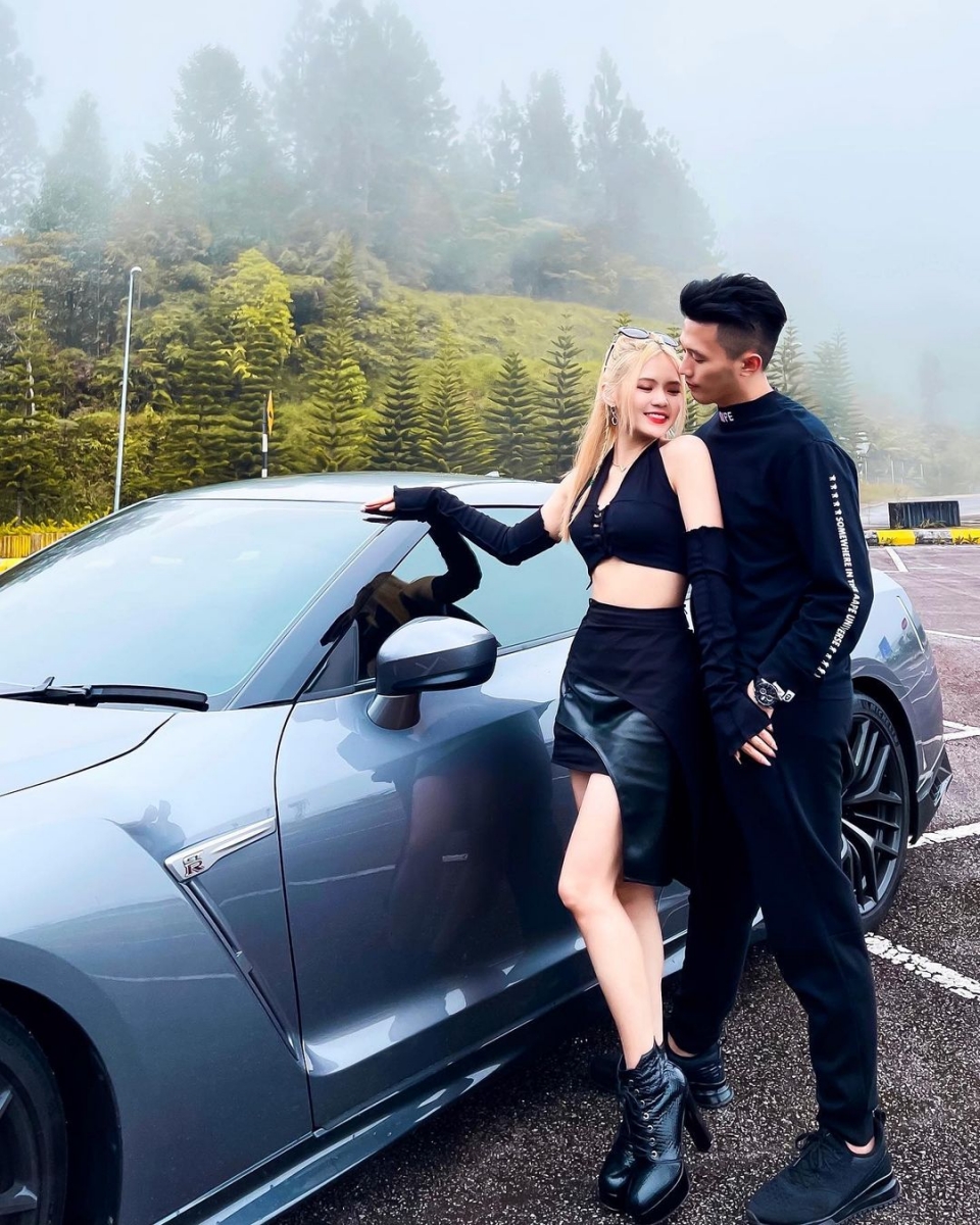 认识过程中,只要碰姐挑个眉 Winson 都知道她在想什么或下一步想干嘛~这就是所谓命中注定相遇的灵魂伴侣吧