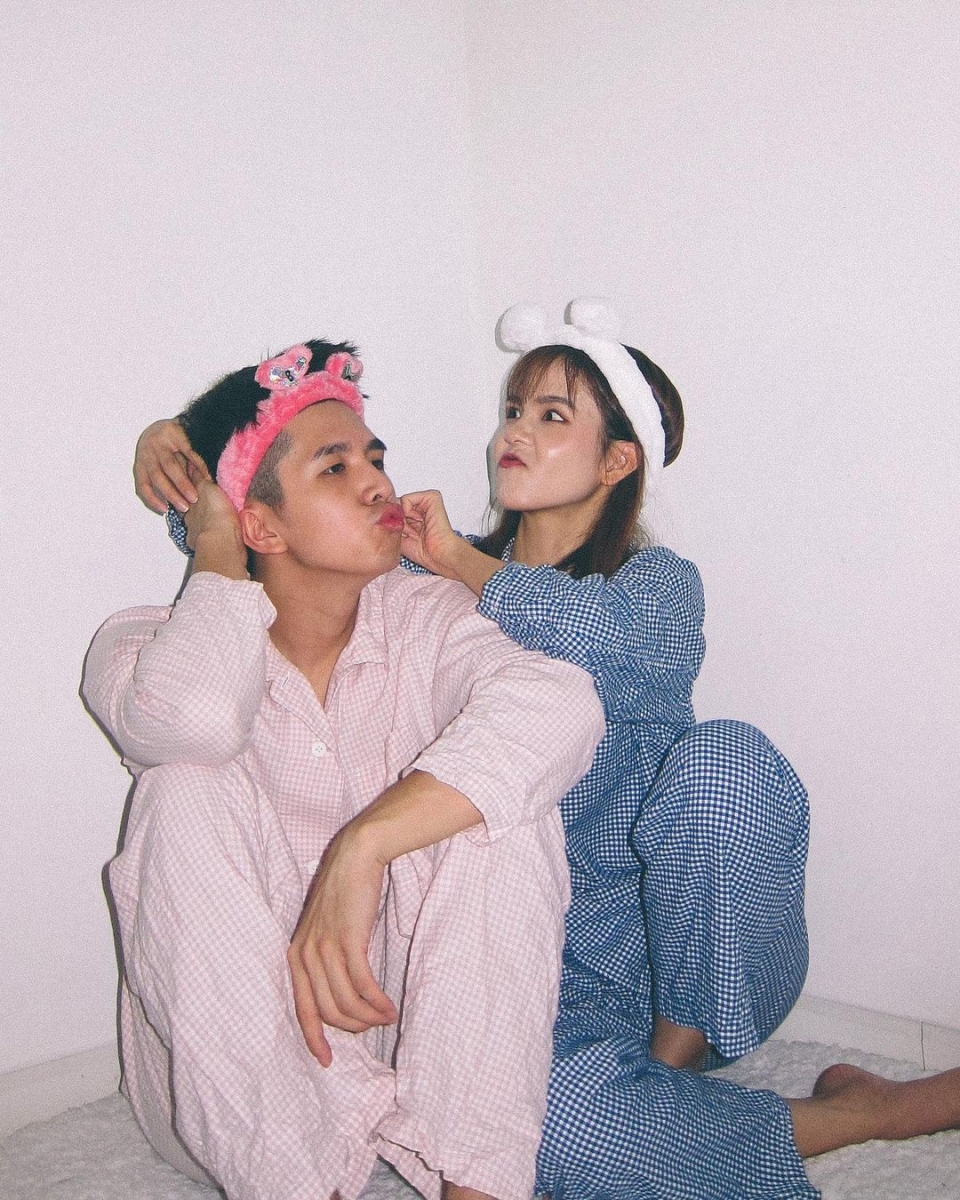 至今不开情侣频道的原因主要也是害怕分手后不知道该怎么办