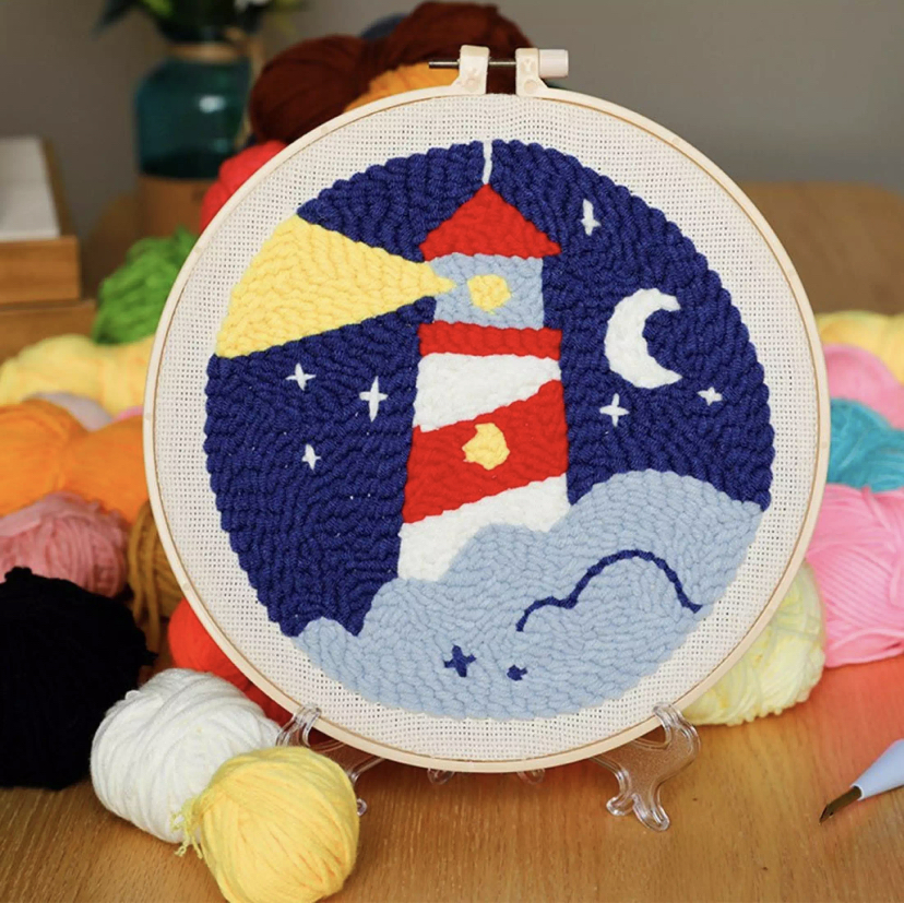 这个在本地Lazada可以入手的卡通手工刺绣材料包,有很多不同设计的款式选择!价格还不超过RM20就可以入手哦!