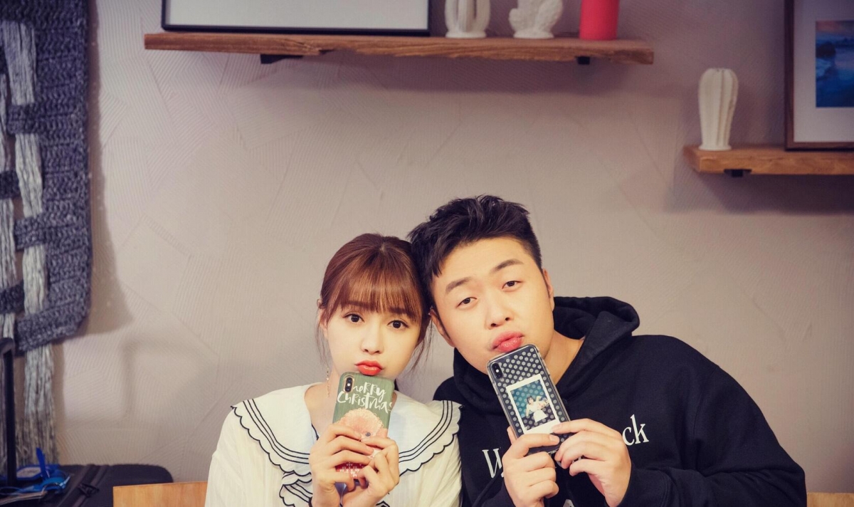 加上当时两人还未结婚,想要取得未来婆婆欢心对于他们而言也是很重要的一件事。