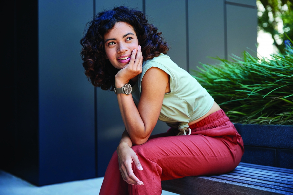 古典棕与运动穿搭也十分有气质感