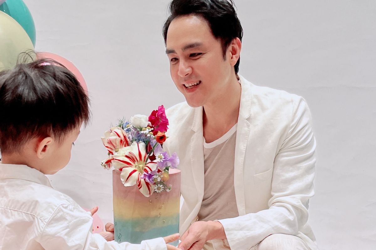 把债务全部全推到他身上。