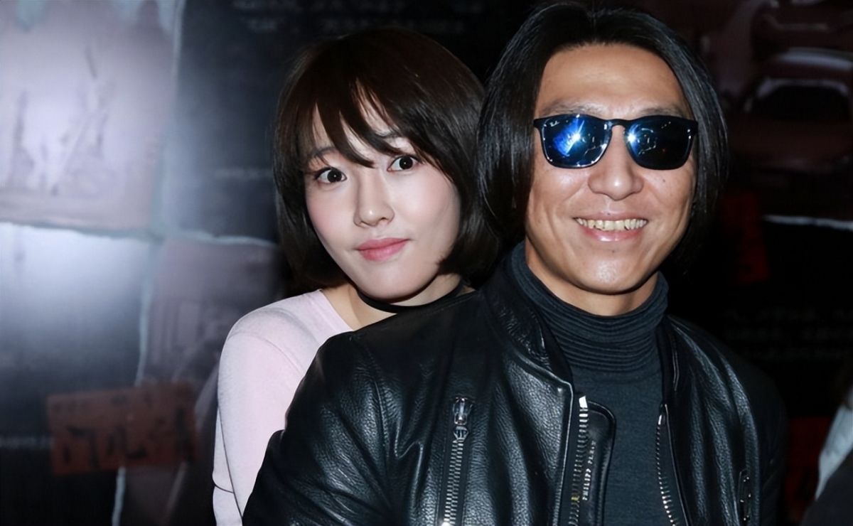 白百何和前夫陈羽凡是在2004年拍摄《与青春有关的日子》时候因戏生情的。