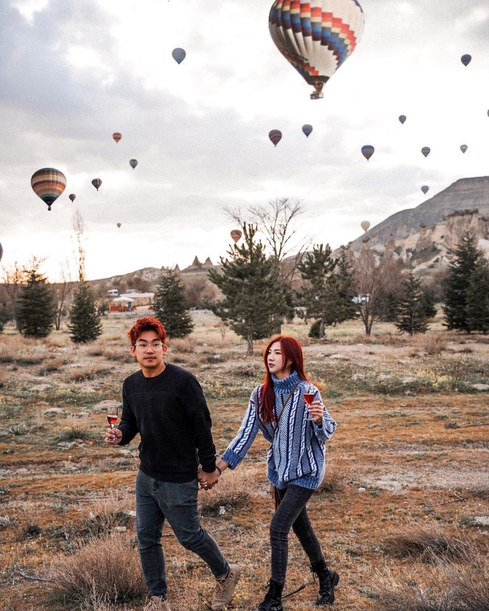 于是Ken很聪明和他们表示「RM 1600可以刷卡，可是你要给我们正式的罚单和 Receipt（收据）」。