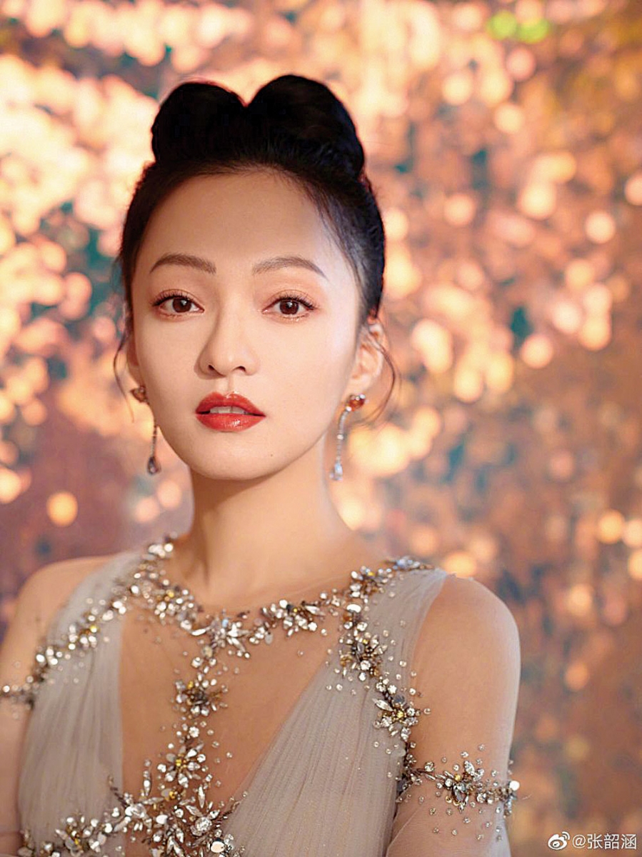 一直以来张韶涵都努力拼搏,把所有挣到的钱都给了母亲。