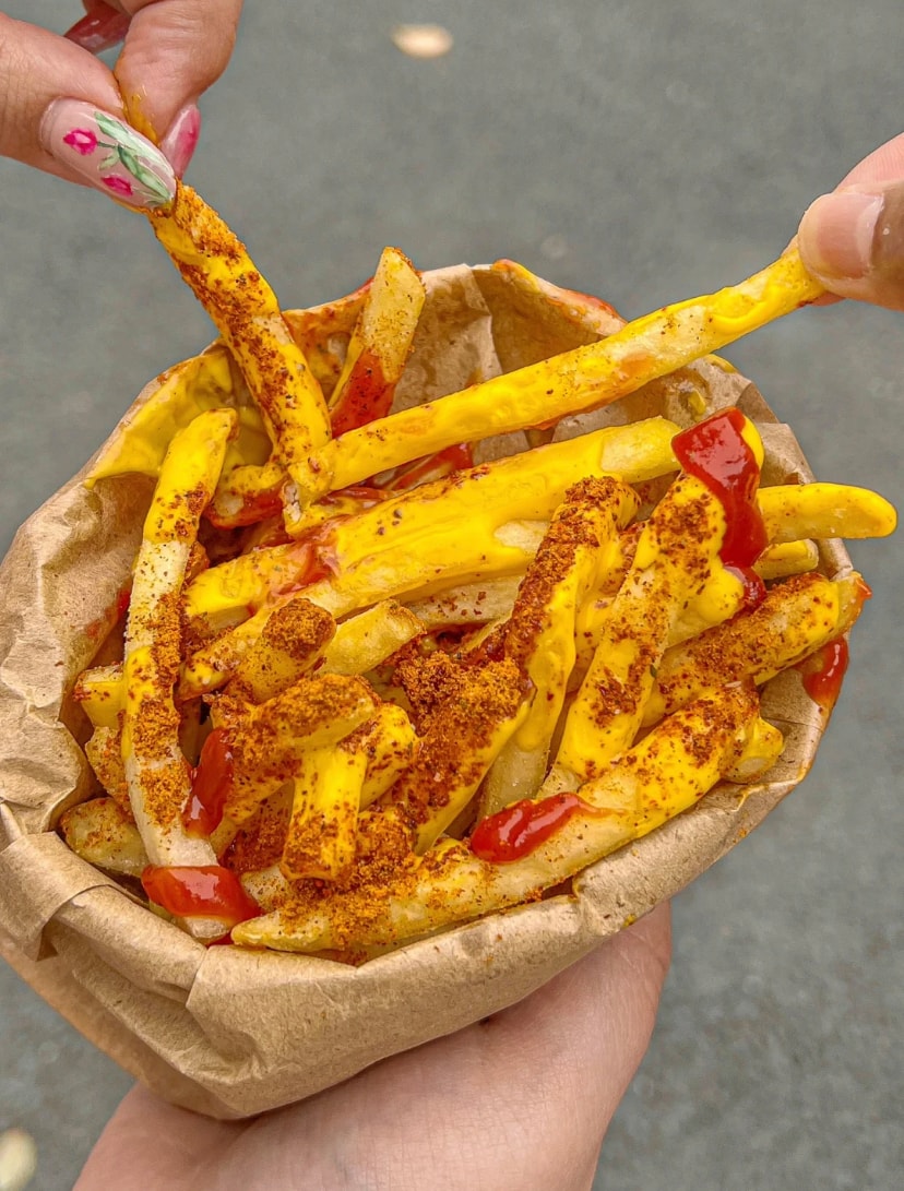 芝士控的福利 Mcd新推会拉丝的三重芝士厚牛汉堡 Diy香辣芝士薯条解锁新隐藏吃法 Girlstyle 马来西亚女生日常