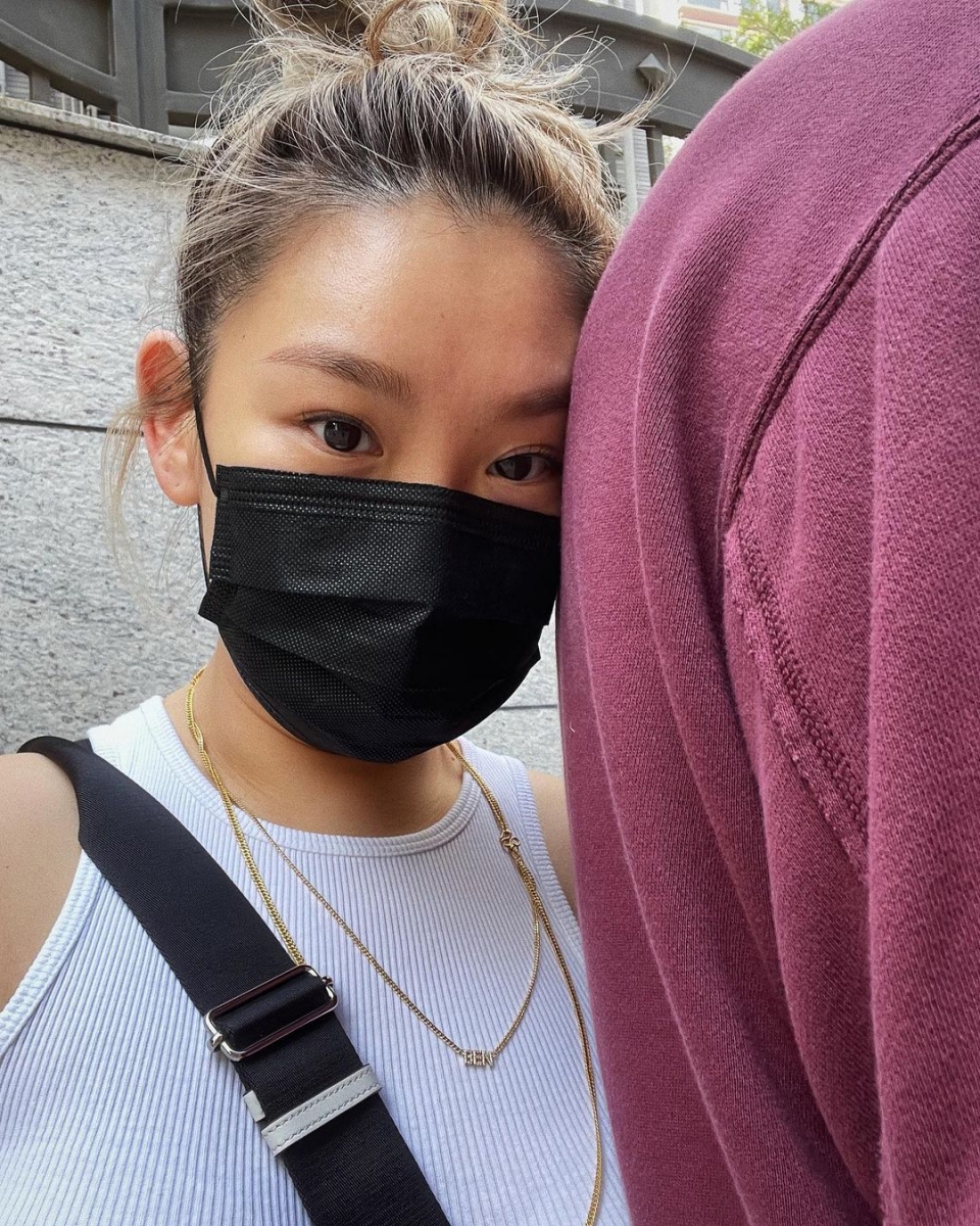 但其实只有她心里知道母亲留给她最大的财产,是永不消散的爱意、鼓励和乐观。