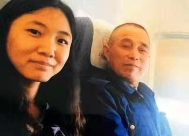 承诺父亲自己会一直守在他的身边，不会让父亲无依无靠。