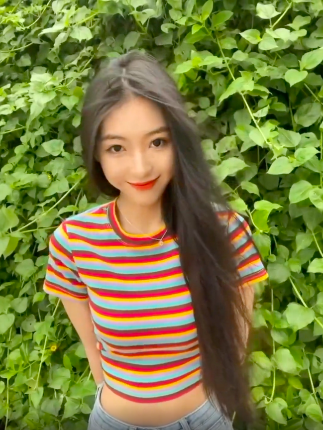 他也说,自己知道女儿曾和一个小伙子谈恋爱,但两人不久后就分手了。