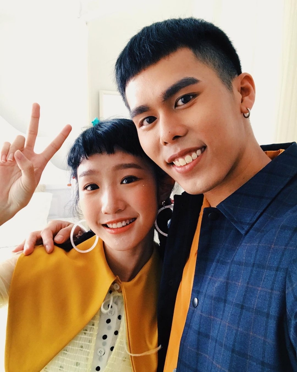 自从 Michie 加入低清家族后,就很少看到 OKMOU 和 K 佬的互动