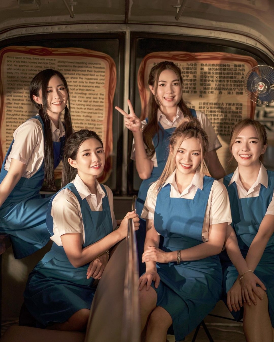 她无奈道，明明只是不到10个人参与的聚会，但面对人群却会感到紧张不安。