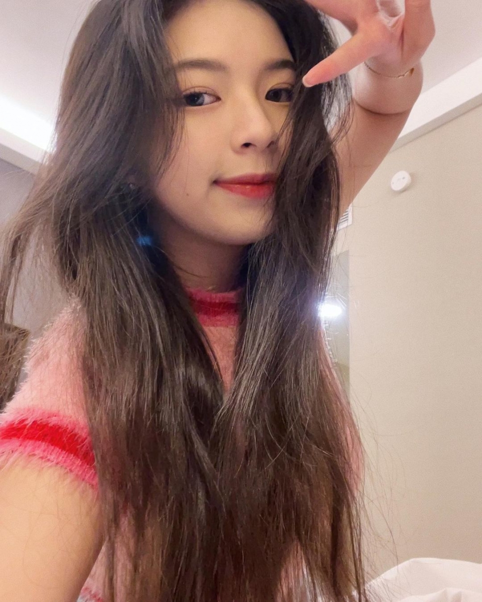 从来没有红了就不记得谁，只有和谁变得不熟了