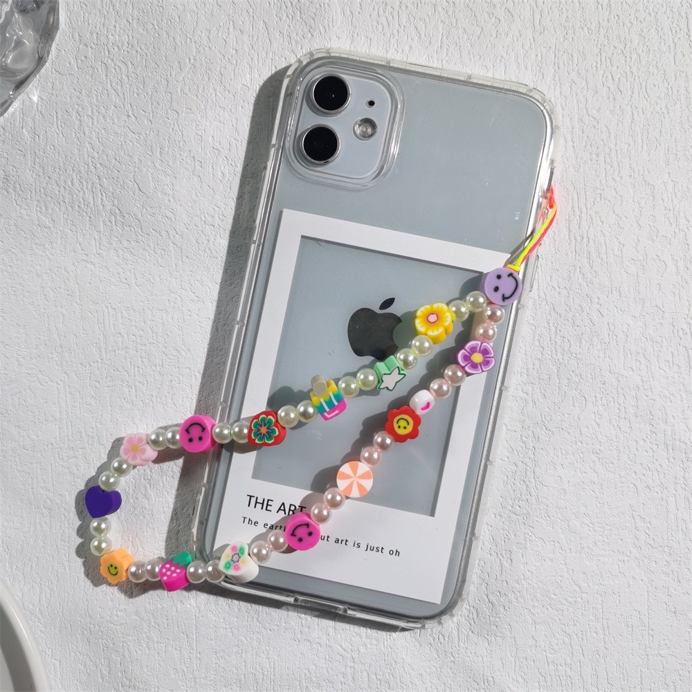 珍珠款式的挂绳特别有清新感,再搭配小花串珠温柔又好看。