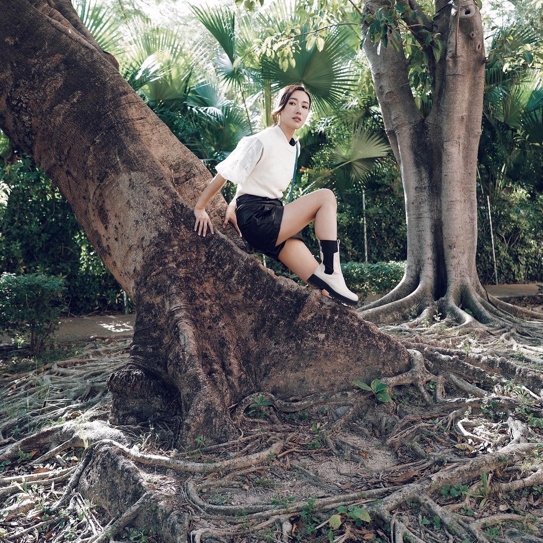 正所谓“患难见真情”,在自己遇到挫折和坎坷时,Anson一直不离不弃,更坚定彼此的爱~