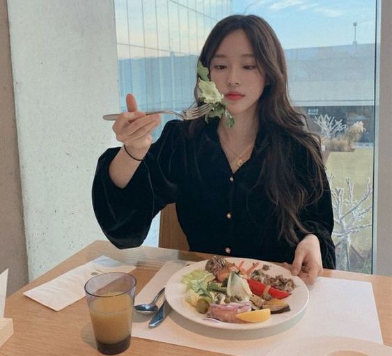 多食用富含維生素A、C、E、植化素的蔬果