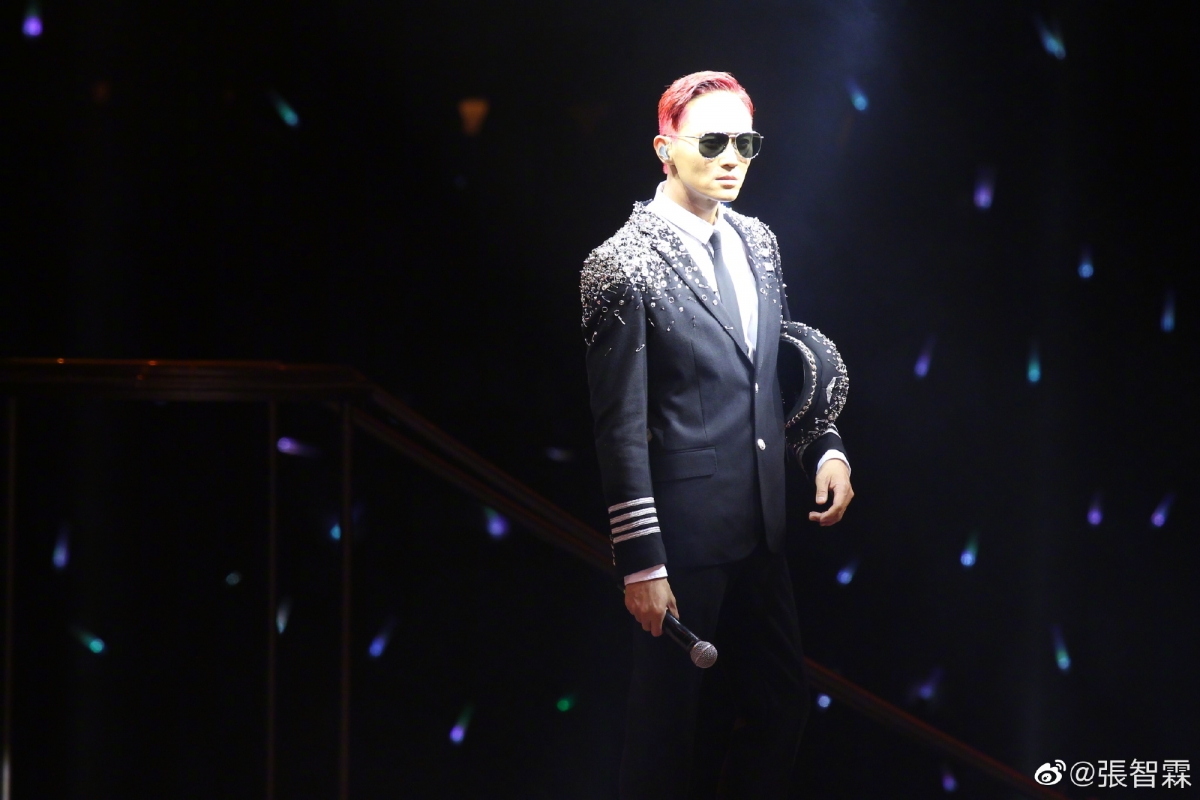 张智霖将和 TFBOYS成员——王源一起演唱经典剧集《冲上云霄》的主题曲《岁月如歌》！