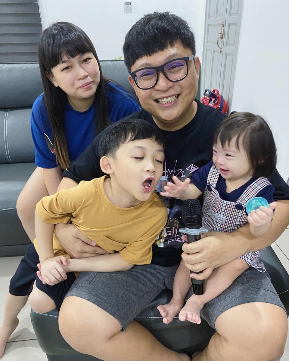 网纷纷赞伟鸿的家教很好,把孩子培育成懂事乖巧又孝顺