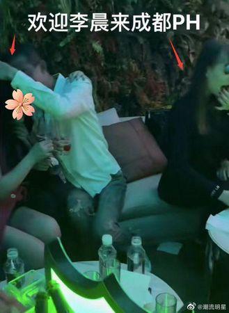 没想到向来形象憨厚的李晨会去夜店