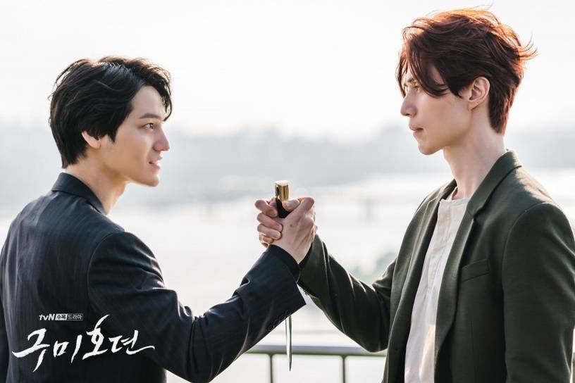 所以在第二季中,千岁九尾狐李砚和他的弟弟李郎,会一起继续第一季结尾留下的伏笔故事!