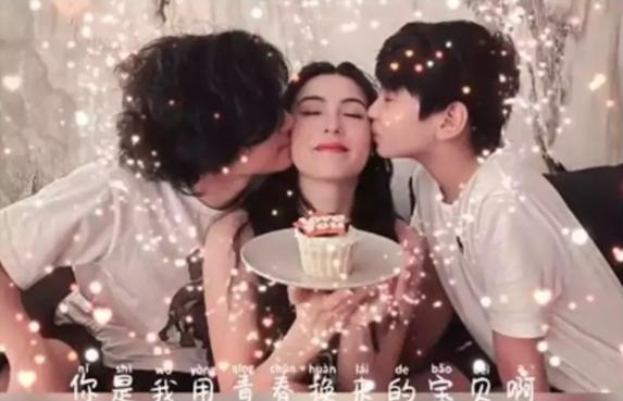 孩子们体会到妈妈独立抚养他们长大的不易