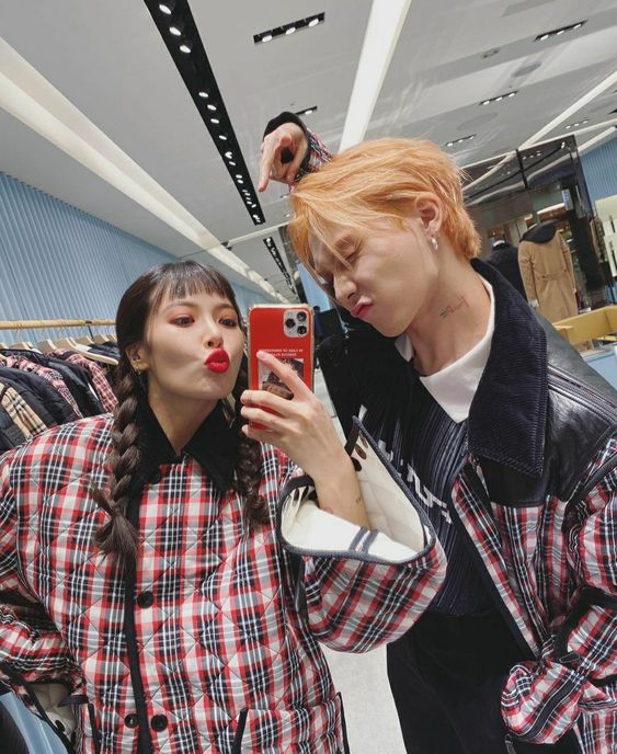 不知不觉泫雅和Dawn两人已经交往了7年之久，从公开关系后一直都维持着超甜的互动！