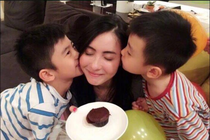 两个孩子给了自己很多支撑的力量