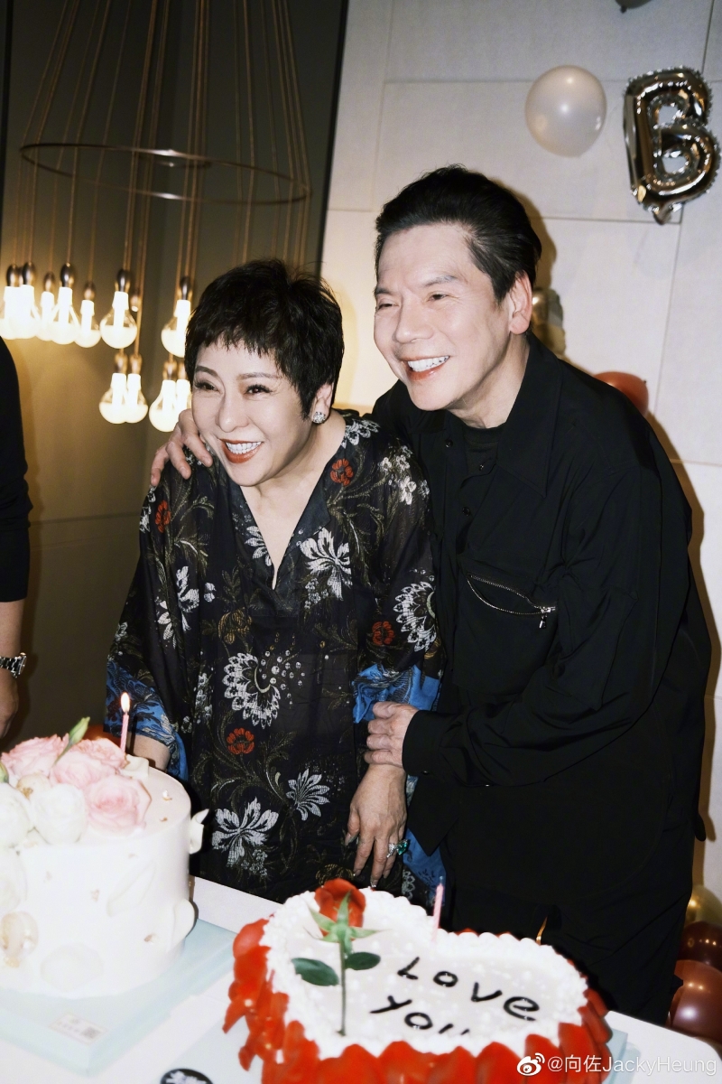 向太透露不只给孙子准备了礼物,也买了钻戒犒劳郭碧婷
