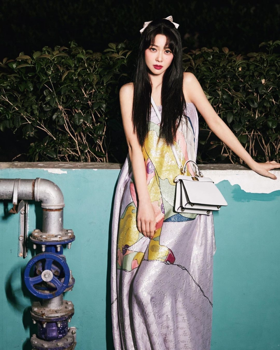 不料疑似因为修太多,就连标志性泪痣都消失,加上妆容问题,让网友直呼认不出!