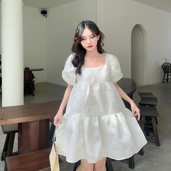 结果B小于1.5的身材，穿裙子会更加合适！瞬间就可以穿出少女感啦～百搭的身材就较为标准，无论是裙子或裤装都可随意穿