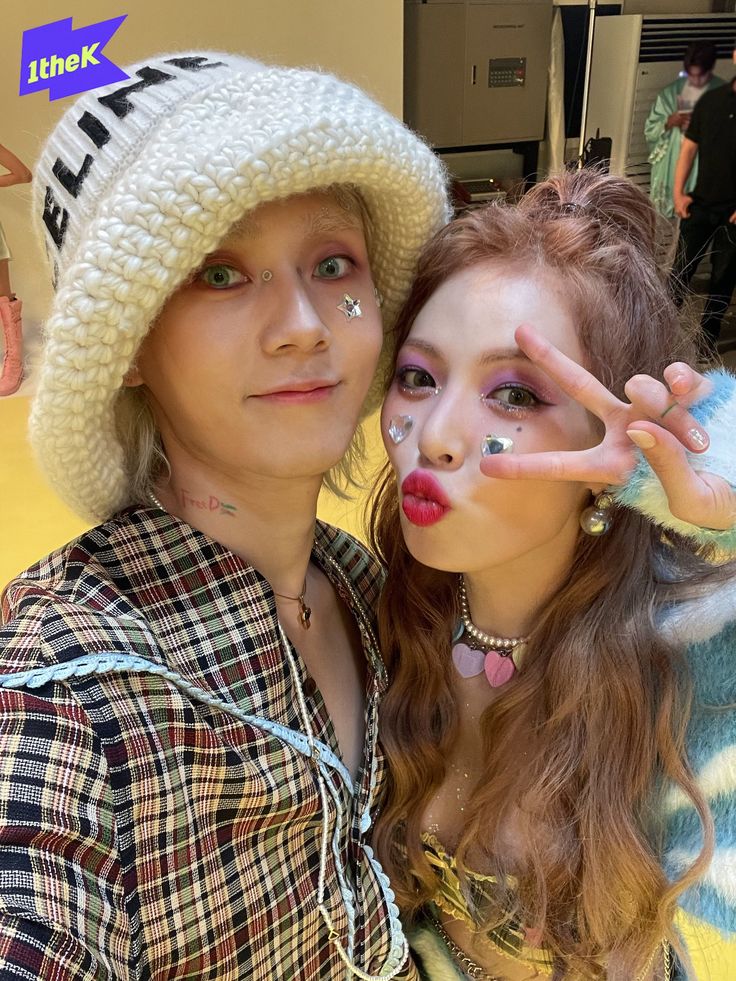 男友Dawn向粉丝们宣示主权，两人的互动非常甜蜜