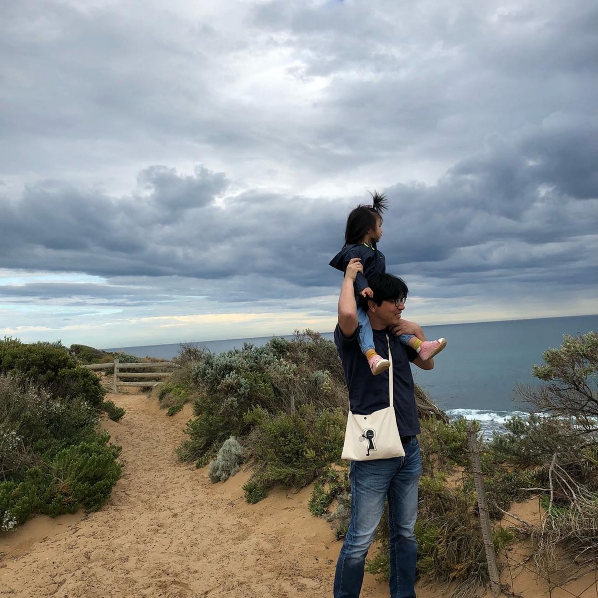 采访中汤唯还提到自己女儿Summer害怕雷佳音，每次看到雷佳音就感到害怕。