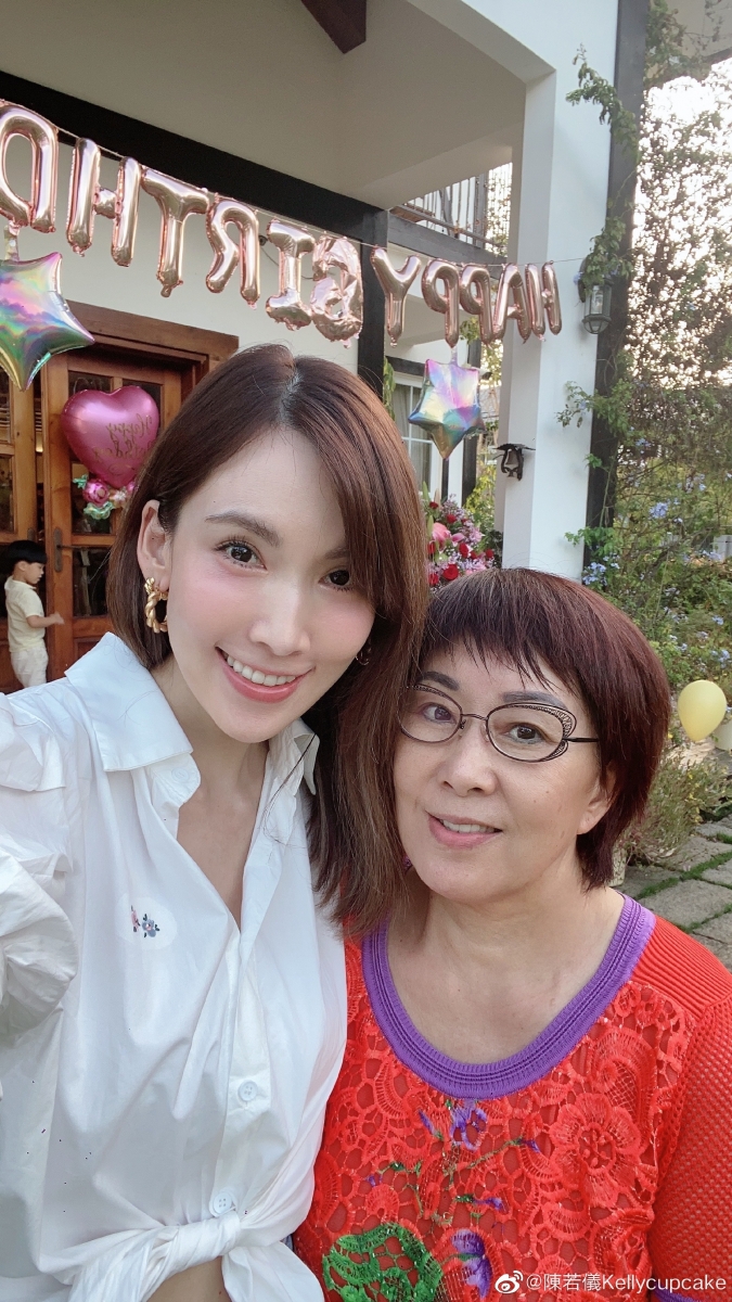 因为工作关系,林志颖在家待的时间都不长,所以很难有时间陪陪老婆聊聊天,内心感到有些愧疚。