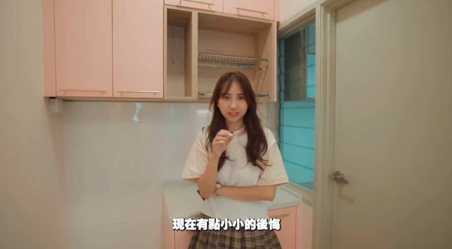 唯一的缺点就是冰箱的位置有点太小