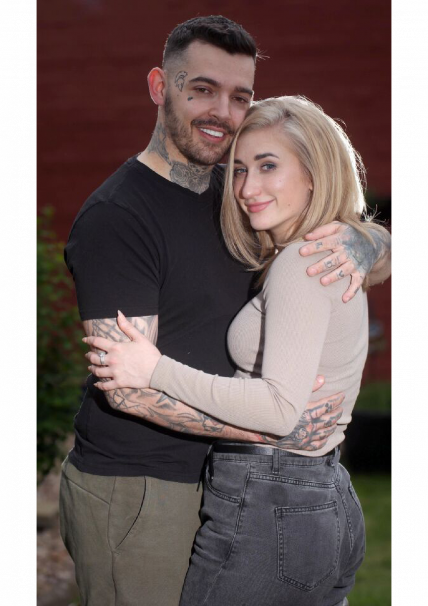 后来Lorna和Sofiia吵架，过程中用了“一些粗暴的语言”，导致Sofiia哭了，于是就要求Sofiia立刻搬离他们家。