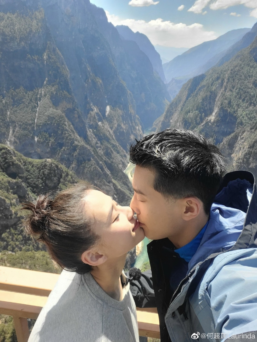 随着何超莲的回复,网上顿时引发了热议!